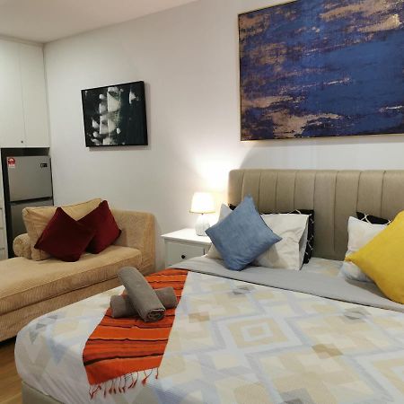 Apple Home 2 At Menara Simfoni, King Size Bed, Cheras, Nexflix, Wifi, Parking Seri Kembangan Bagian luar foto