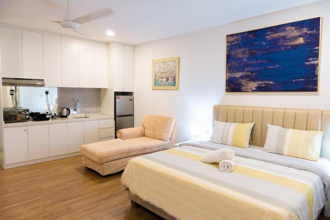 Apple Home 2 At Menara Simfoni, King Size Bed, Cheras, Nexflix, Wifi, Parking Seri Kembangan Bagian luar foto