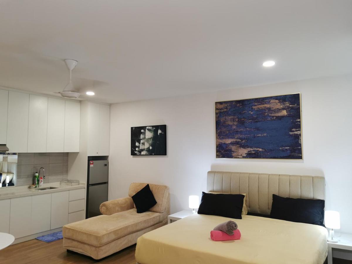 Apple Home 2 At Menara Simfoni, King Size Bed, Cheras, Nexflix, Wifi, Parking Seri Kembangan Bagian luar foto