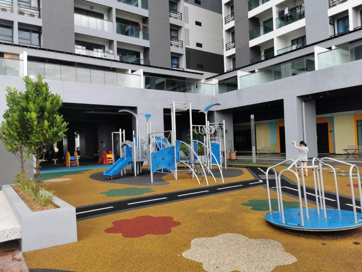 Apple Home 2 At Menara Simfoni, King Size Bed, Cheras, Nexflix, Wifi, Parking Seri Kembangan Bagian luar foto