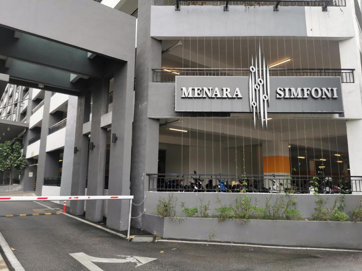 Apple Home 2 At Menara Simfoni, King Size Bed, Cheras, Nexflix, Wifi, Parking Seri Kembangan Bagian luar foto