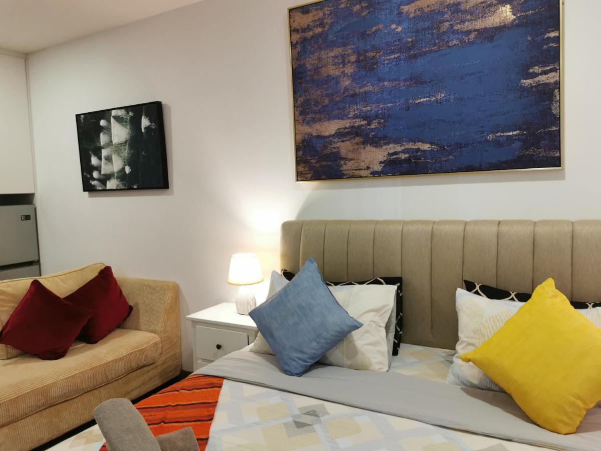 Apple Home 2 At Menara Simfoni, King Size Bed, Cheras, Nexflix, Wifi, Parking Seri Kembangan Bagian luar foto