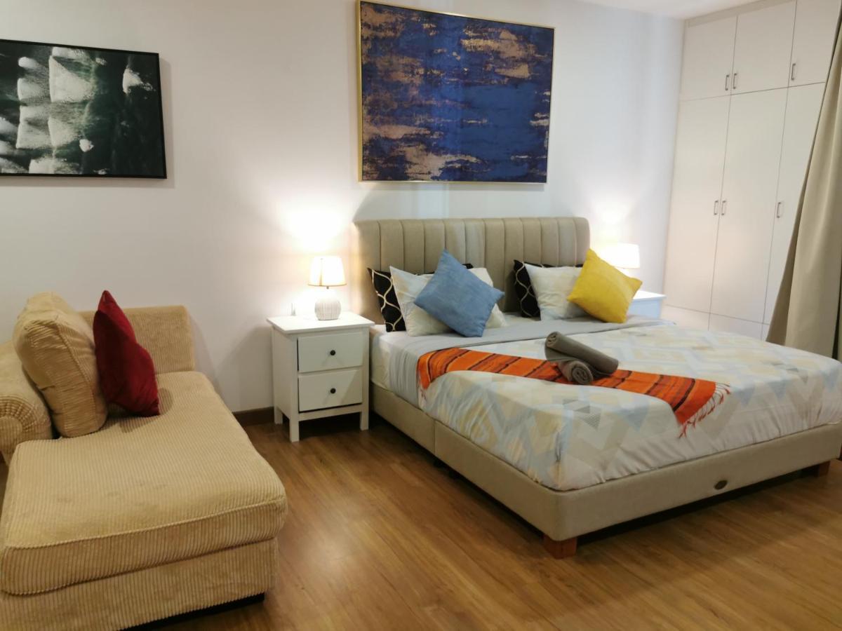 Apple Home 2 At Menara Simfoni, King Size Bed, Cheras, Nexflix, Wifi, Parking Seri Kembangan Bagian luar foto